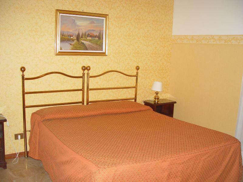 Hotel D'Este Roma Esterno foto